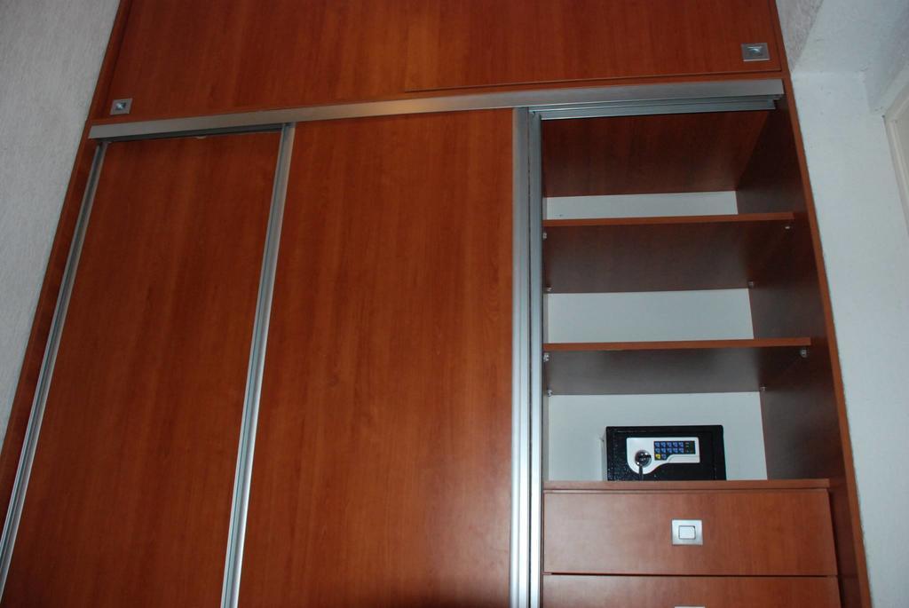 Apartments Ljiljanic Budva Room photo
